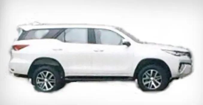 2016 Toyota Fortuner Side Profile Image Leaked