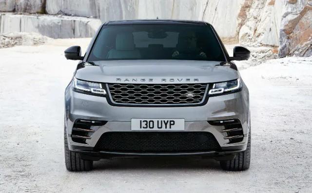 After a few leaked pictures and more than a few teasers, the newest member of the Range Rover family has officially been unveiled. The new Velar (which means To Veil or To Cover) is the forth SUV in the Range Rover family and sits snugly in between the Range Rover Evoque and the Range Rover Sport. The new Range Rover Velar will of course be making it to India next year with a possible 2018 Auto Expo unveil and should be priced around the Rs 70-80 lakh mark to go up against the likes of the BMW X5, the Audi Q7, the Volvo XC90 and even the Jaguar F-Pace and the Porsche Macan.