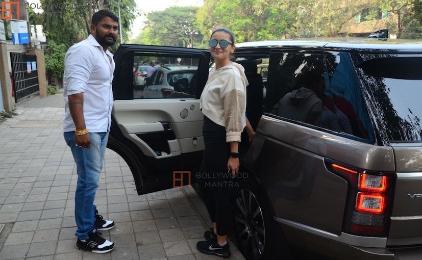 Actor Alia Bhatt Upgrades To A Range Rover Vogue Luxury SUV Actor Alia Bhatt Upgrades To A Range Rover Vogue Luxury SUV