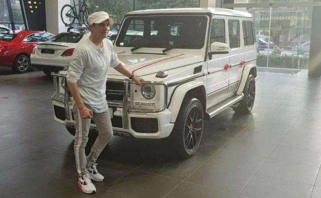 Movie celebrities have been on a buying spree this season and joining this bandwagon is actor and producer Jimmy Sheirgill, who has added the mighty Mercedes-AMG G63 to his garage. The Affalterbach-tuned G-Wagen is the flagship SUV from the Stuttgart-based manufacurer and is already a popular offering globally.
