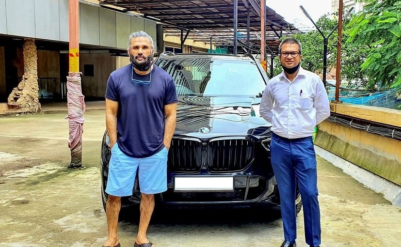 Bollywood Actor Suniel Shetty Is Now A Proud Owner Of A New BMW X5 Bollywood Actor Suniel Shetty Is Now A Proud Owner Of A New BMW X5
