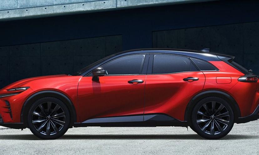 Toyota Unveils Crown Sport Hybrid Model