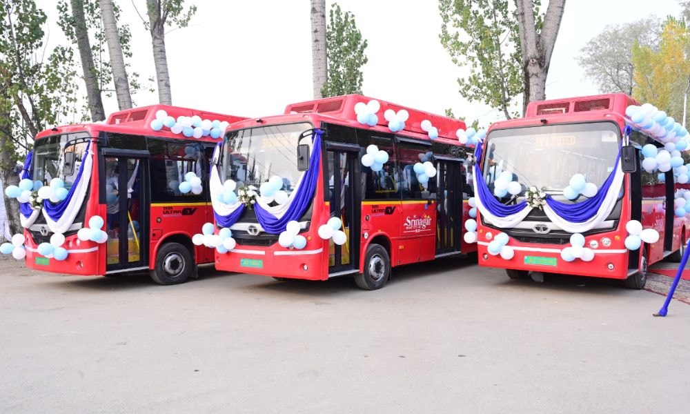 Tata Motors Delivers First Batch Of Ultra EV Air Conditioned Buses To Srinagar  Tata Motors Delivers First Batch Of Ultra EV Air Conditioned Buses To Srinagar