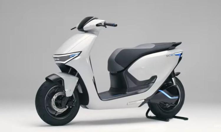 The 'SC' in its name signifies that it is a scooter; can accommodate two swappable battery packs