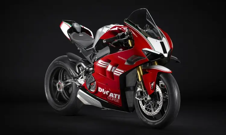 The 2024 Panigale V4 SP2 30° Anniversario 916, pays tribute to the iconic Ducati 916 that was first launched back in 1993
