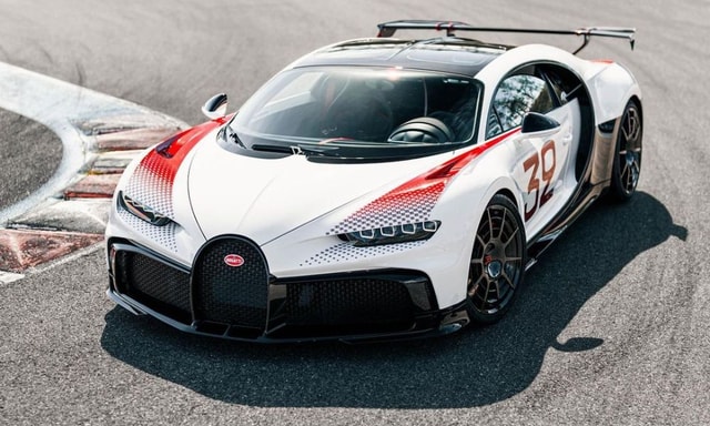 Bugatti Unveils Special Chiron Pur Sport Grand Prix Model  Bugatti Unveils Special Chiron Pur Sport Grand Prix Model