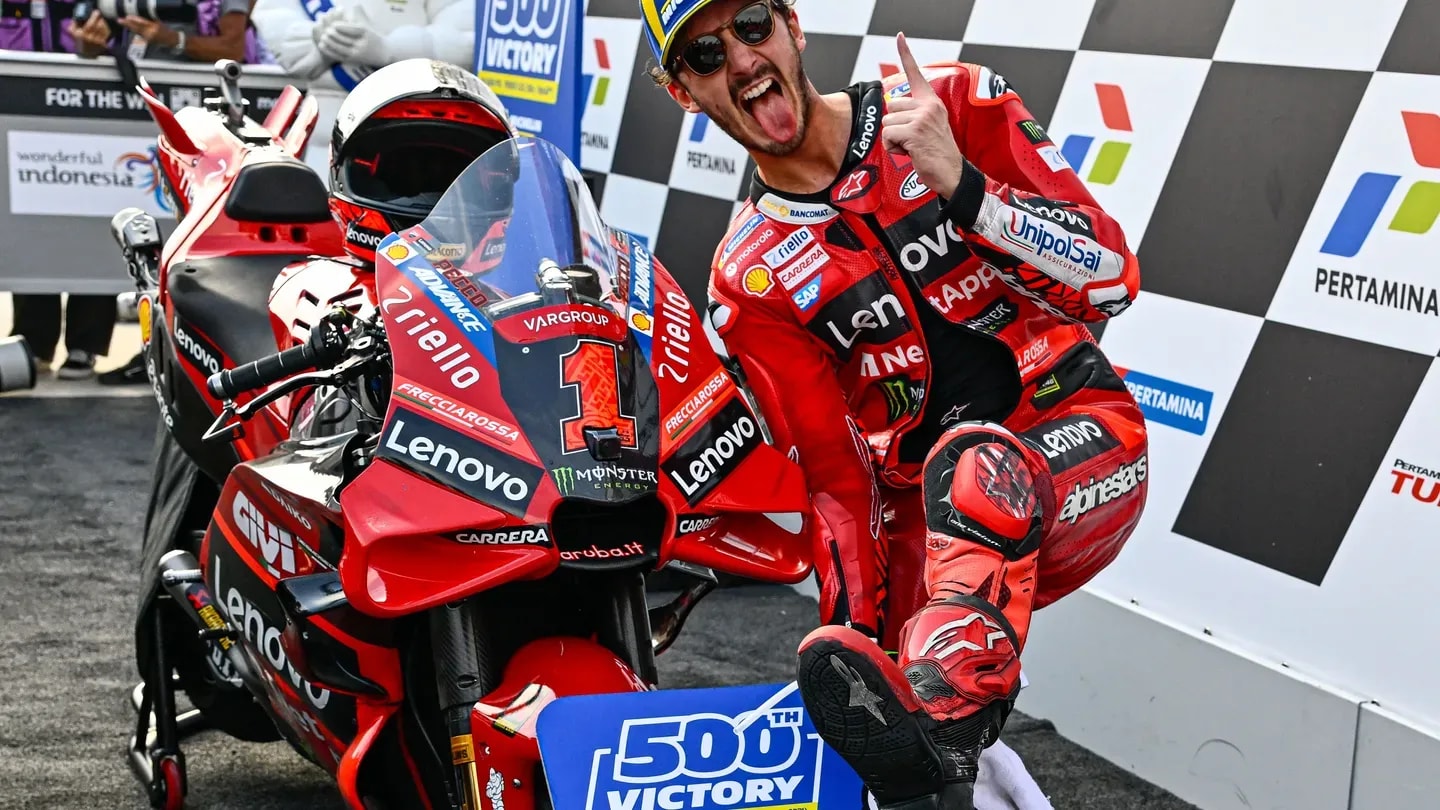MotoGP Title Finale: Francesco Bagnaia Wins In Valencia; Conquers Second MotoGP World Title As Jorge Martin Crashes Out MotoGP Title Finale: Francesco Bagnaia Wins In Valencia; Conquers Second MotoGP World Title As Jorge Martin Crashes Out