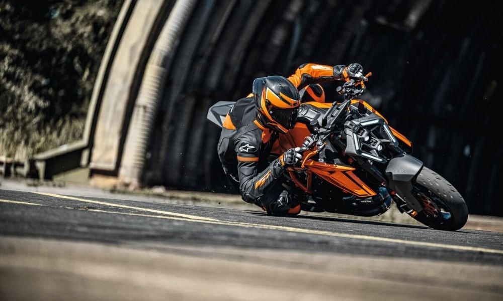 KTM 890 Duke R, 890 Adventure R, 1390 Super Duke R EVO Launching On Nov 14 KTM 890 Duke R, 890 Adventure R, 1390 Super Duke R EVO Launching On Nov 14