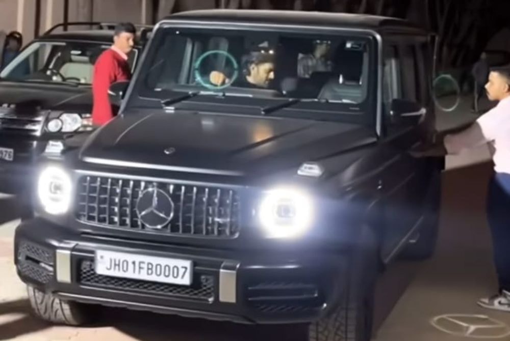 MS Dhoni Adds The Mercedes-AMG G63 To His Garage MS Dhoni Adds The Mercedes-AMG G63 To His Garage