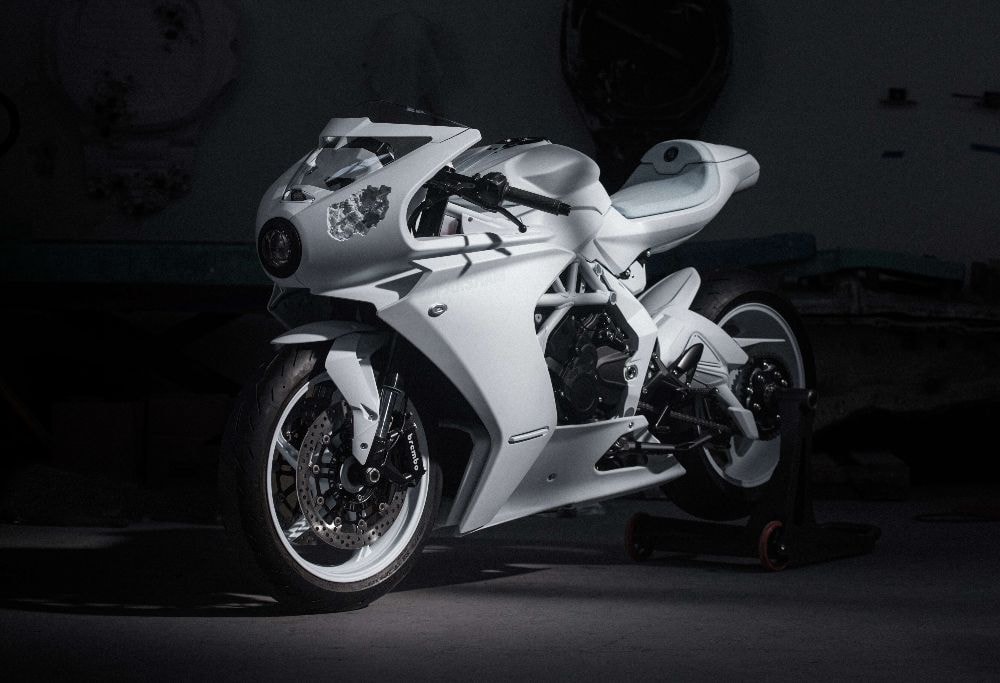 Ultra-Limited MV Agusta Superveloce Arsham Unveiled; Features Unique Artwork Ultra-Limited MV Agusta Superveloce Arsham Unveiled; Features Unique Artwork