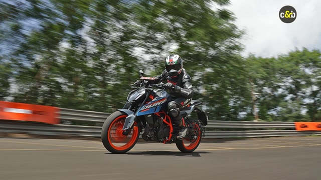 KTM 390 Duke Price Cut By Rs. 18,000; Now Costs Rs. 2.95 Lakh KTM 390 Duke Price Cut By Rs. 18,000; Now Costs Rs. 2.95 Lakh