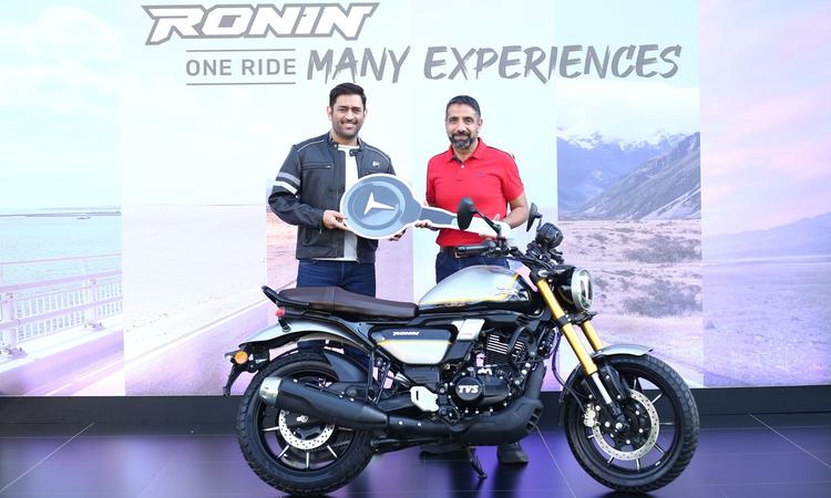 The bike was presented to Dhoni, who has been one of the key brand ambassadors of TVS Motor Company, by the brand’s Head of Premium Motorcycle Business - Vimal Sumbly. 