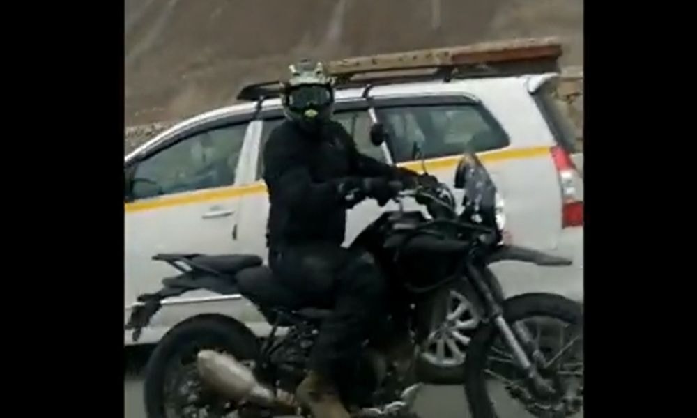 Royal Enfield Himalayan 450 Spotted During High-Altitude Test In Ladakh Royal Enfield Himalayan 450 Spotted During High-Altitude Test In Ladakh