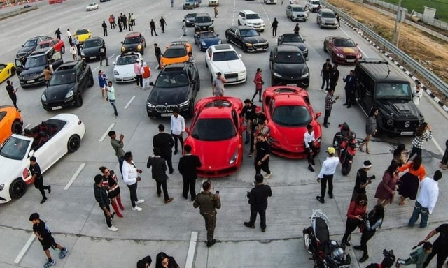 India’s First Women Only Supercars Club Conducts Drive Preluding Women’s Day India’s First Women Only Supercars Club Conducts Drive Preluding Women’s Day