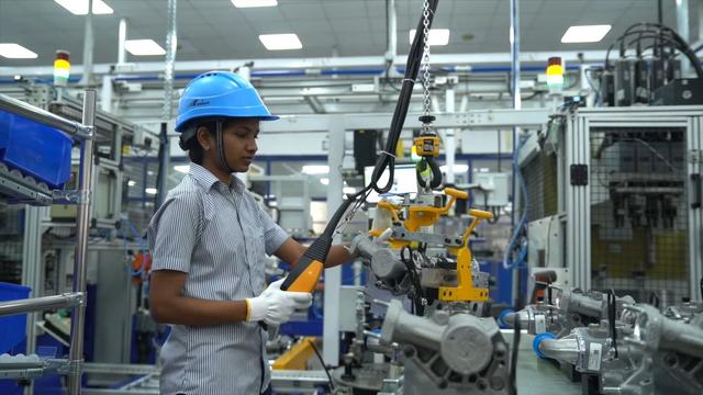 Ashok Leyland Sets Up All-Women Production Line At Hosur Plant