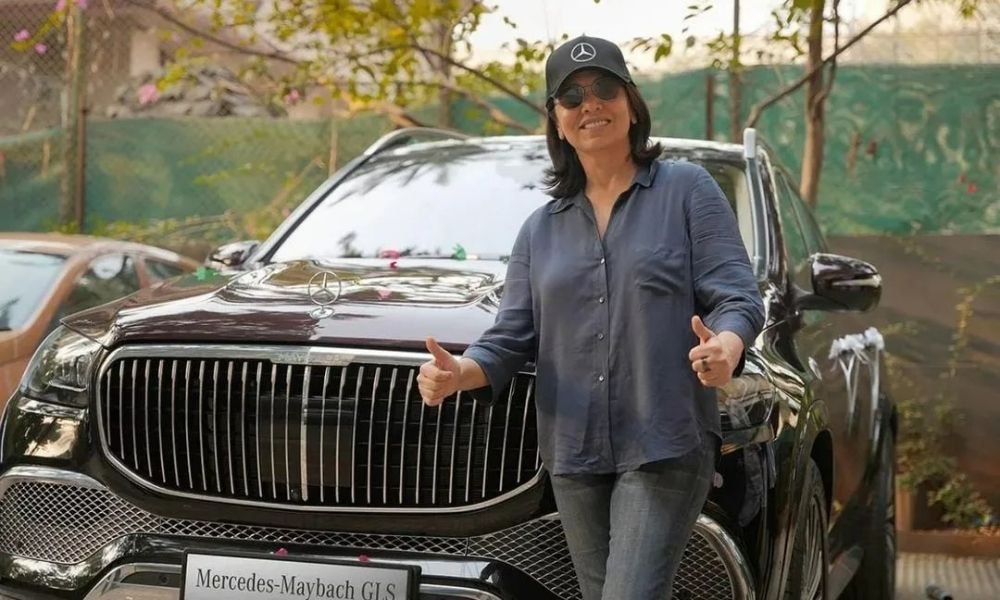 Actor Neetu Kapoor Takes Delivery Of A Brand-New Mercedes Maybach GLS 600 Actor Neetu Kapoor Takes Delivery Of A Brand-New Mercedes Maybach GLS 600
