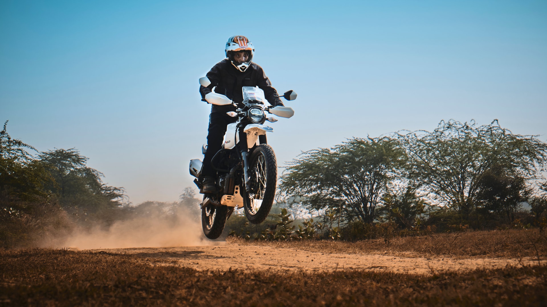 Hero Motocorp Sells 5.2 Lakh Units Of Motorcycles In March 2023; Posts 15 Per Cent Growth Hero Motocorp Sells 5.2 Lakh Units Of Motorcycles In March 2023; Posts 15 Per Cent Growth