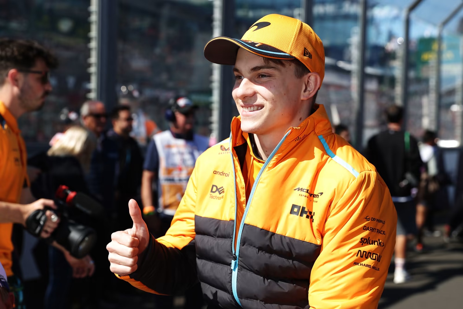 F1: Oscar Piastri Extends With McLaren Till 2026 F1: Oscar Piastri Extends With McLaren Till 2026