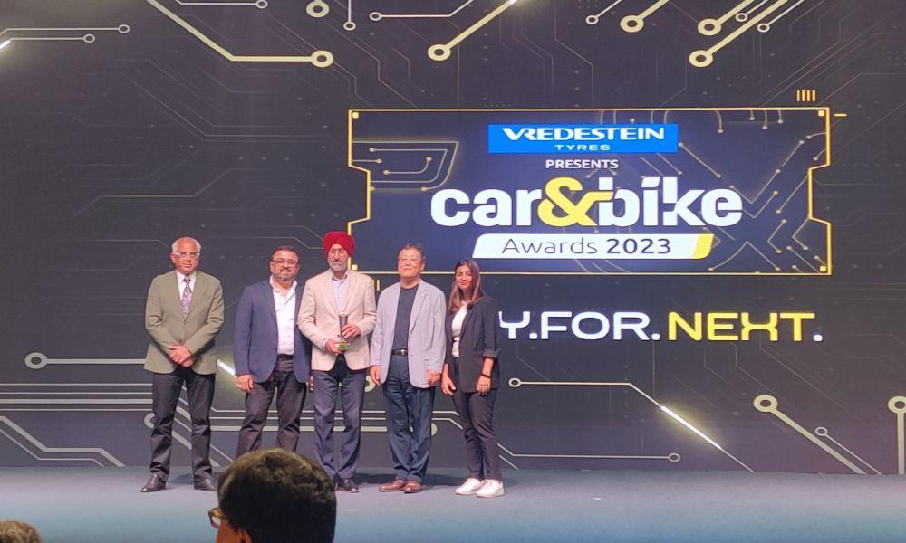 carandbike Awards 2023: Kia Carens Wins Family Car Of The Year
