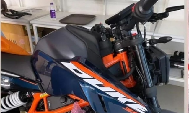Upcoming KTM 390 Duke Spied In Production Guise Upcoming KTM 390 Duke Spied In Production Guise