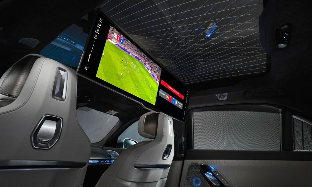 BMW Introduces Bundesliga Pilot Application To The BMW Theatre Screen BMW Introduces Bundesliga Pilot Application To The BMW Theatre Screen