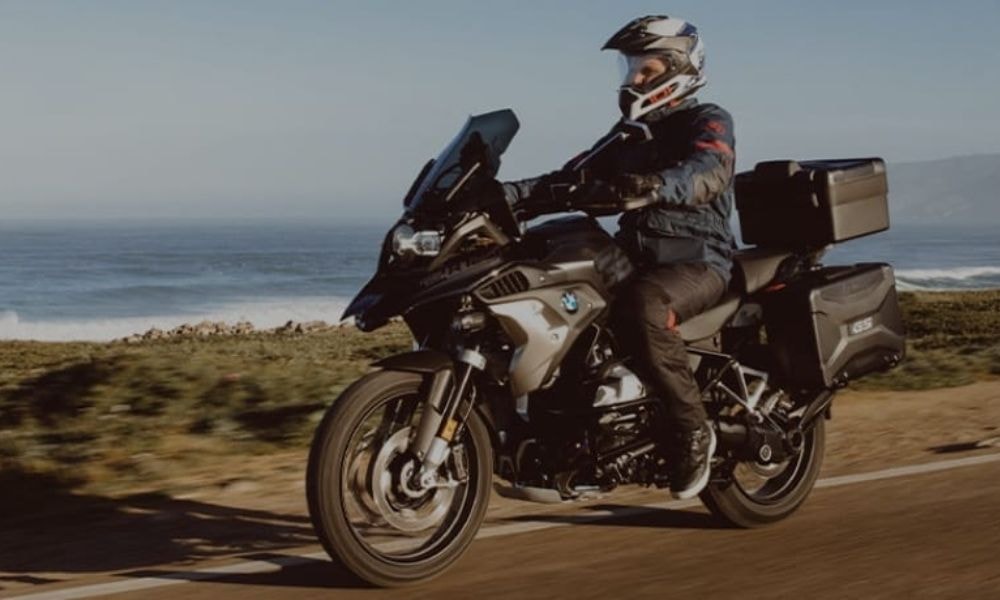 BMW Unveils R 1250 GS Ultimate Edition with Additional Equipment BMW Unveils R 1250 GS Ultimate Edition with Additional Equipment