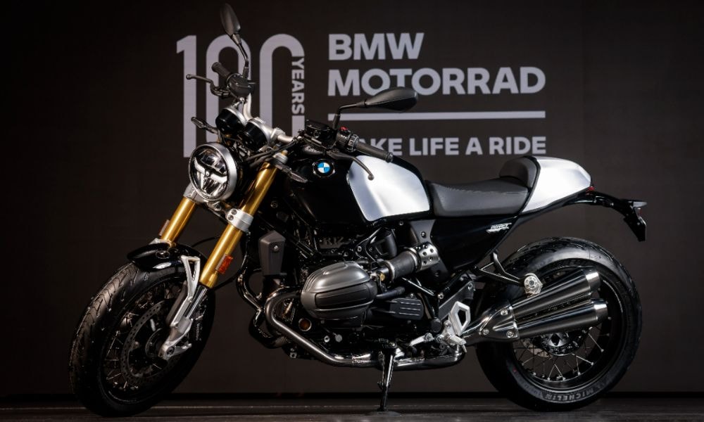 2024 1200cc R 12 nineT Roadster teased by BMW Motorrad 2024 1200cc R 12 nineT Roadster teased by BMW Motorrad