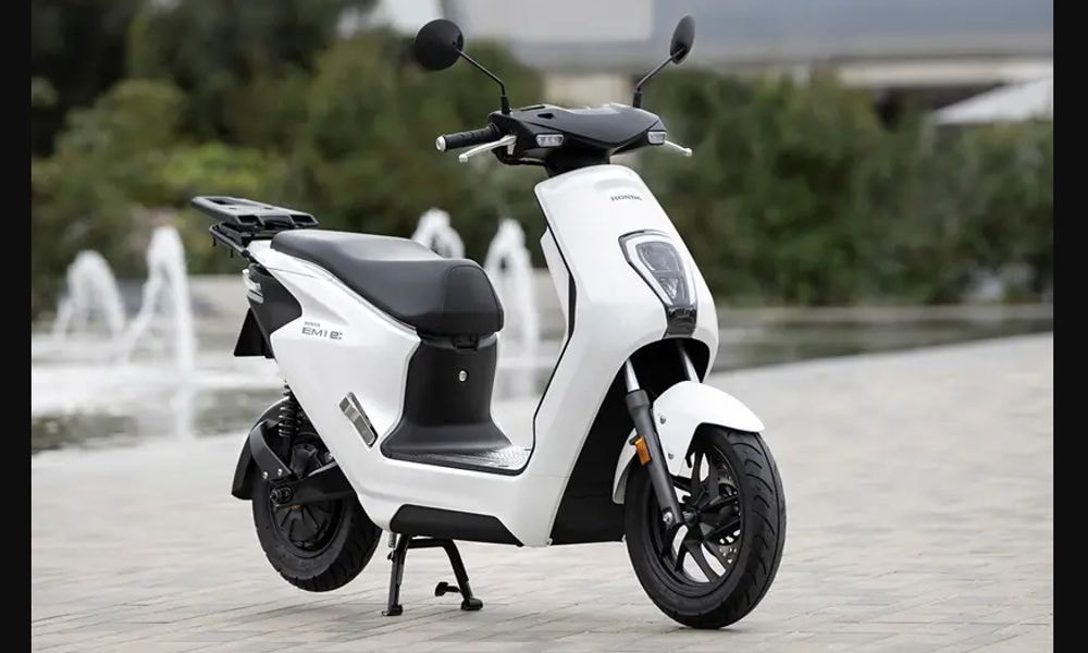 Honda EM1 e: Electric Moped Specifications Revealed Honda EM1 e: Electric Moped Specifications Revealed