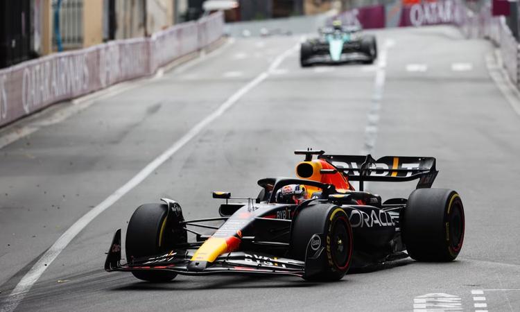 Despite starting on the more resilient ‘hard’ tyres, Alonso could do nothing to challenge Verstappen for the victory of the 2023 Monaco Grand Prix
