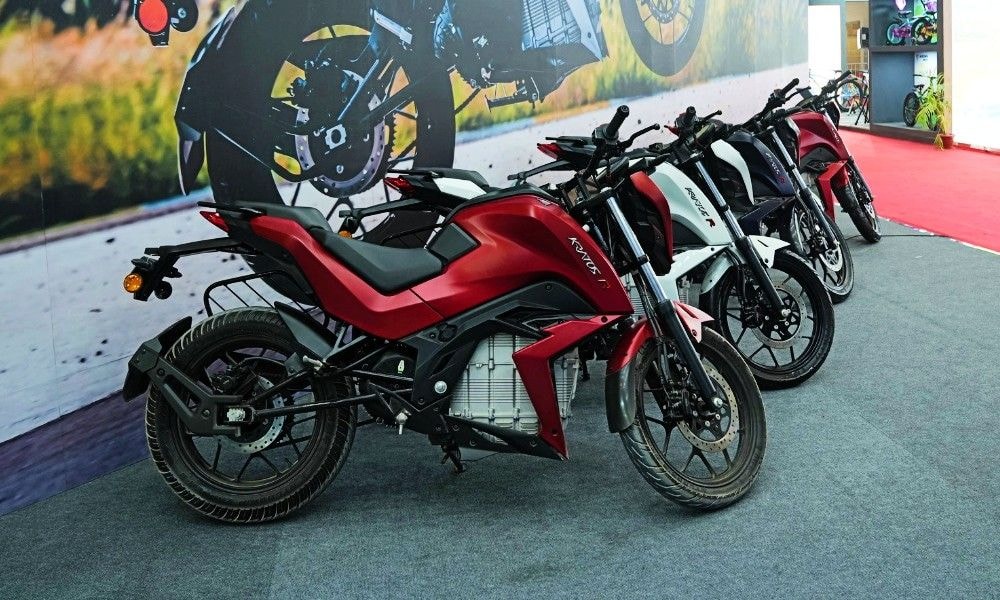 Tork Kratos R Electric Motorcycle Price Hiked; Now Costs Rs 1.87 Lakh Tork Kratos R Electric Motorcycle Price Hiked; Now Costs Rs 1.87 Lakh