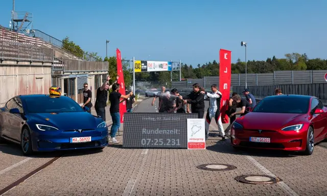 The Model S Plaid with the 'Track Pack' shattered the lapped the Nürburgring in a record time of 7 minutes and 25.231 seconds. This achievement solidifies Tesla's leadership in the electric vehicle industry.