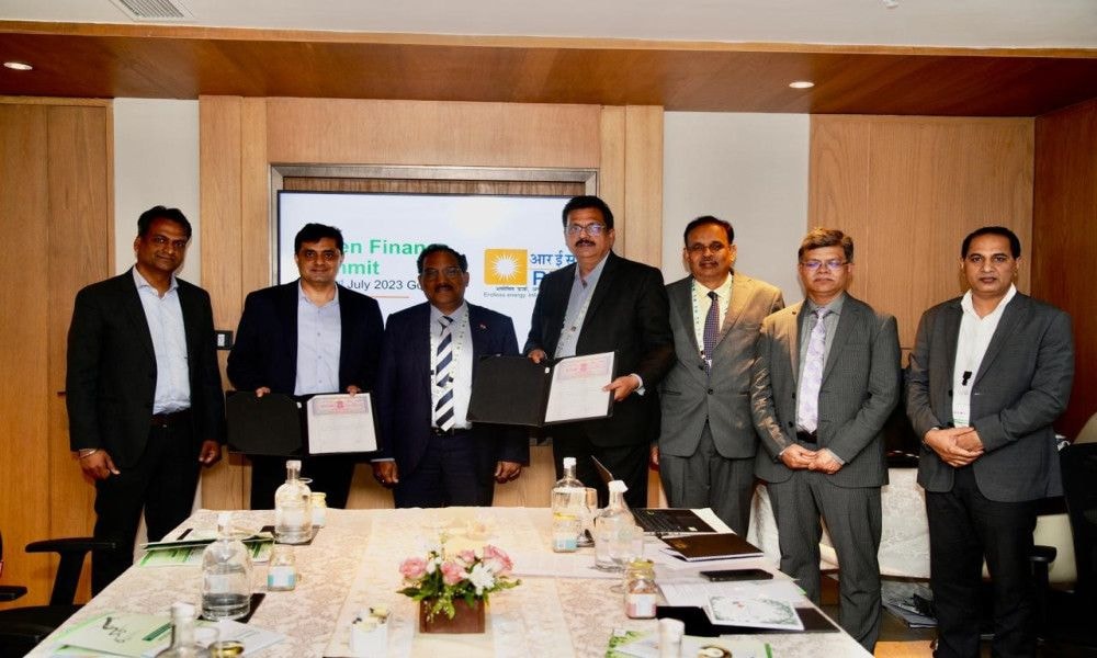 GreenCell Mobility Signs MOU With REC Limited For Rs 3,000 Crore Funding GreenCell Mobility Signs MOU With REC Limited For Rs 3,000 Crore Funding
