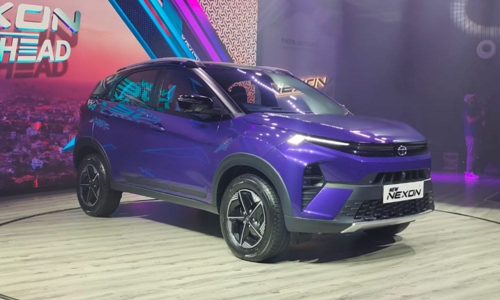 New Tata Nexon Debuts; Gains Twin-Screen Setup And Dual-Clutch Automatic New Tata Nexon Debuts; Gains Twin-Screen Setup And Dual-Clutch Automatic