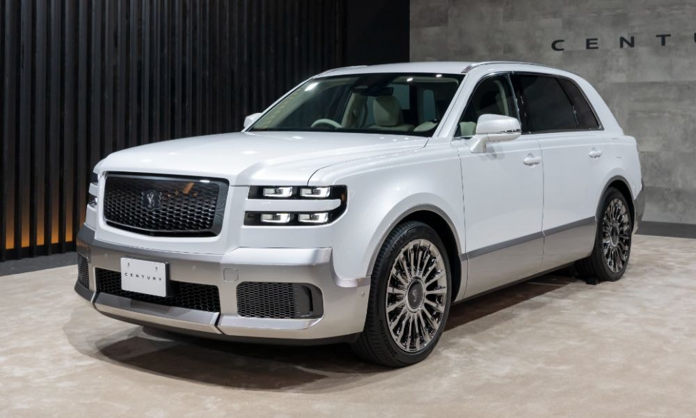 Toyota Century Luxury SUV Debuts: Gets Rear Seats That Recline Fully Flat And A Plug-In Hybrid Powertrain Toyota Century Luxury SUV Debuts: Gets Rear Seats That Recline Fully Flat And A Plug-In Hybrid Powertrain