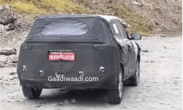 Camouflaged Test Mules Of Upcoming Hyundai Alcazar Facelifed Spotted In India
