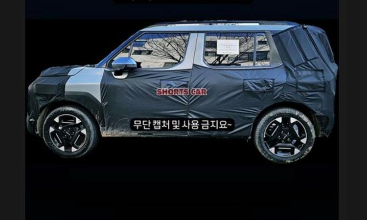 The sole spy image shows a model that shares a similar glasshouse to the Hyundai Casper SUV on sale abroad.