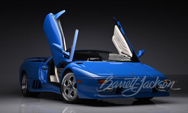  Former US President Donald Trump's Custom Lamborghini Diablo VT Set for Auction