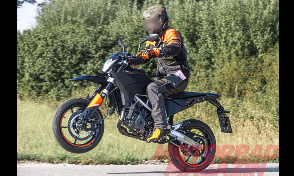 Upcoming KTM 390 SMC R Supermoto Bike Spied On Test! Upcoming KTM 390 SMC R Supermoto Bike Spied On Test!