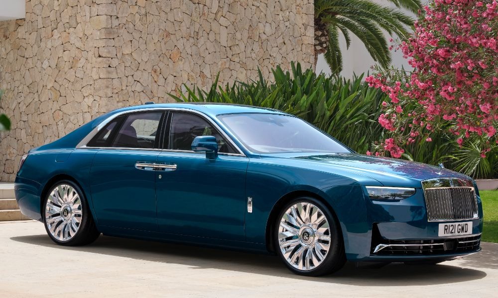 Rolls-Royce Ghost Series II Unveiled; Gets Updated Design, New Colour Scheme Rolls-Royce Ghost Series II Unveiled; Gets Updated Design, New Colour Scheme