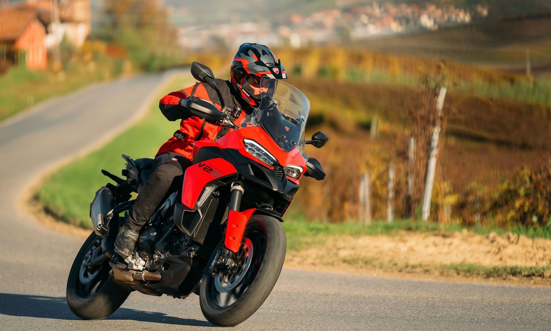 2025 Ducati Multistrada V2 Unveiled; It’s Lighter And More Powerful Now 2025 Ducati Multistrada V2 Unveiled; It’s Lighter And More Powerful Now