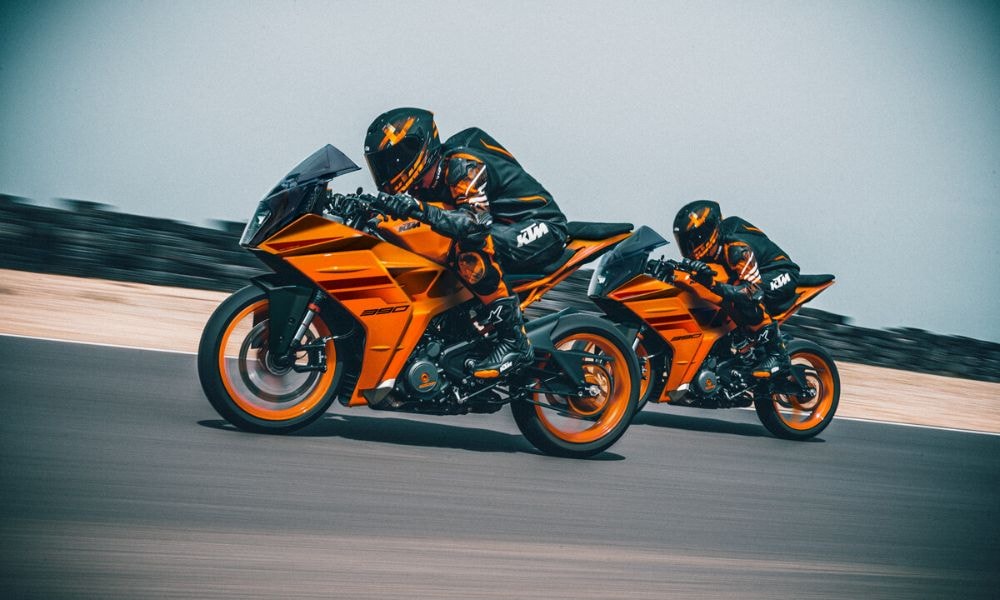 KTM RC 390, RC 200, And RC 125 Get New Colour Schemes For 2024 KTM RC 390, RC 200, And RC 125 Get New Colour Schemes For 2024