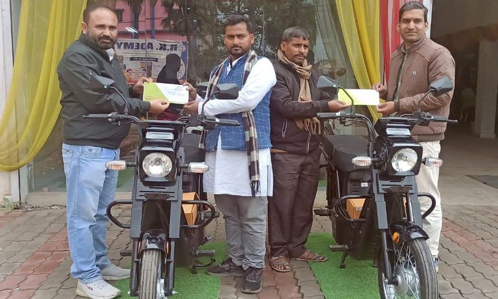 Kinetic Green Initiates E-Luna Electric Moped Deliveries  Kinetic Green Initiates E-Luna Electric Moped Deliveries