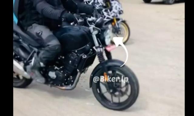 Royal Enfield 450 Roadster Spied On Test