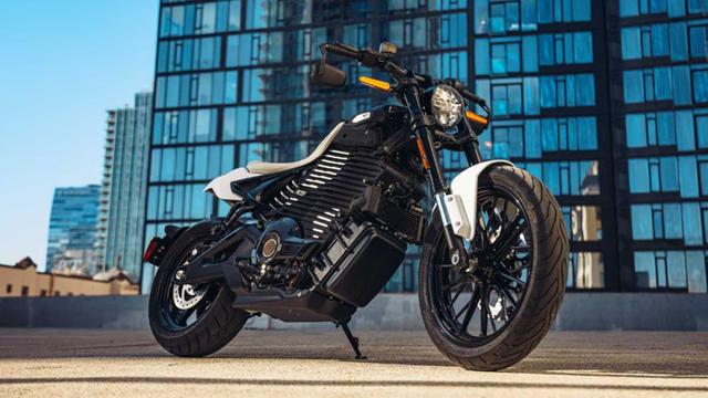 The electric cruiser from Harley-Davidson’s EV brand is the third for LiveWire, and boasts of over 117 km range at highway speeds of around 88 kmph.
