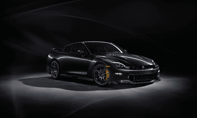 Special editions of the GT-R get paint finishes inspired by those on the Skyline GT-Rs.