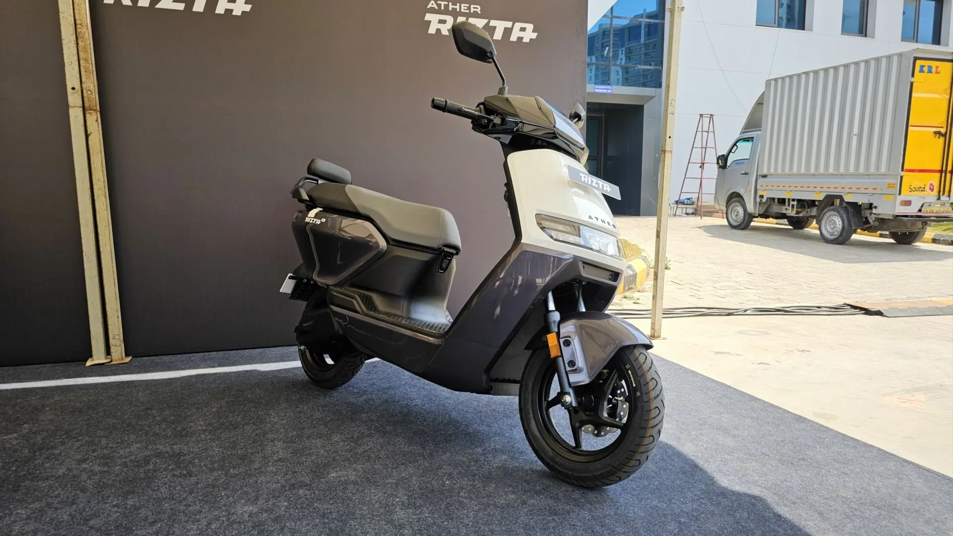 The Ather Rizta is Ather Energy’s second model line and is positioned as a family scooter promising more practicality and prices begin at Rs. 97,546 (Ex-showroom, Delhi), going up to Rs. 1.29 lakh (Ex-showroom, Delhi).