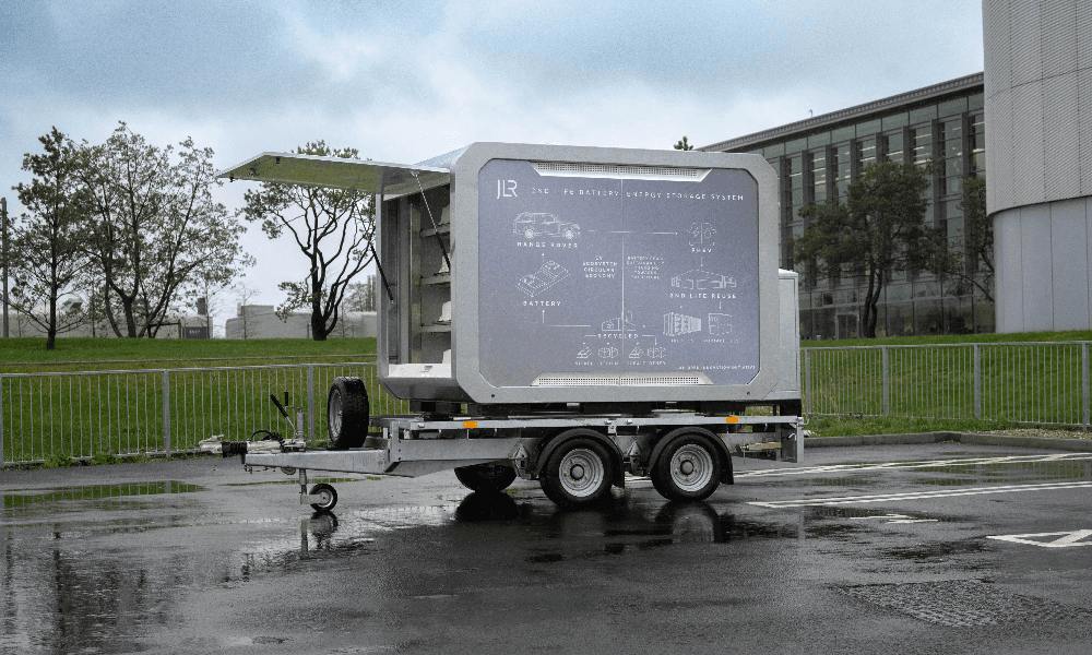 JLR Converts End-Of-Life Range Rover PHEV Batteries Into Portable Energy Storage JLR Converts End-Of-Life Range Rover PHEV Batteries Into Portable Energy Storage