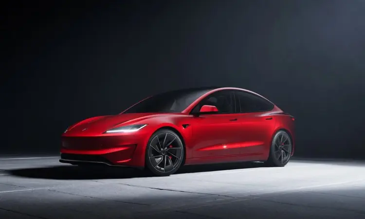 The Performance variant of the Tesla Model 3 makes more power than its predecessor, going from 0 to 100 kmph in 3.045 seconds