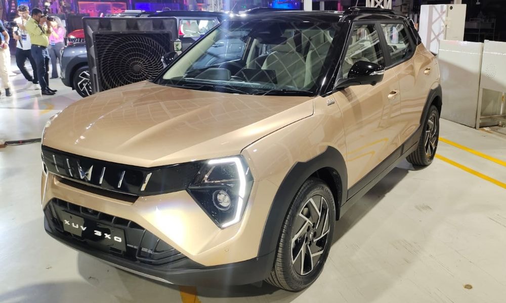 Mahindra XUV 3XO Launched At Rs 7.49 Lakh; Gets Level 2 ADAS, Dual-Zone Auto AC Mahindra XUV 3XO Launched At Rs 7.49 Lakh; Gets Level 2 ADAS, Dual-Zone Auto AC