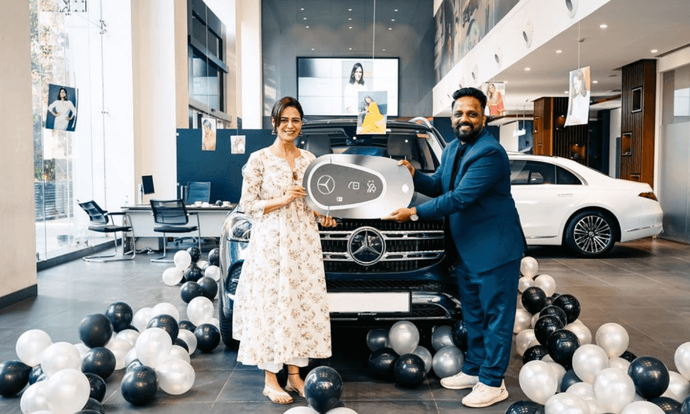 Actor Mona Singh Brings Home A Mercedes-Benz GLE SUV Actor Mona Singh Brings Home A Mercedes-Benz GLE SUV
